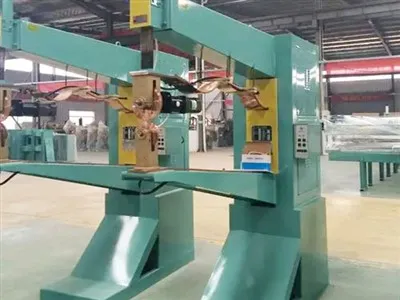 ステンレス鋼自動溶接機